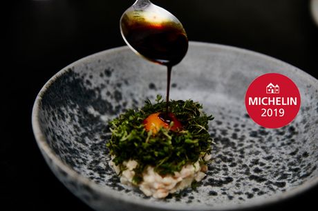 Spis med 33%. Restaurant Mes: 5 stjerner til Mes & Mads Magnusson som har erfaring fra Noma og Geranium
