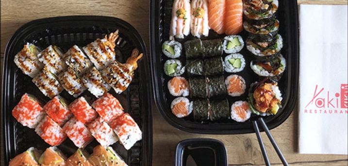  Så er middagen klaret - Luksus sushimenu - Prøv det bedste inden for det japanske køkken. Takeaway Luksusmenu med 49 stk. sushi og 6 stk. miniforårsruller. Værdi kr. 519,- 