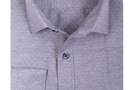 Nino Pacoli Grey Dot. Italenske Nino Pacoli laver smarte herreskjorter i klassiske metervarer. Har en slank figur, og kan anvendes i, og uden på bukserne. Bruges til både arbejde og fest.Â Vaskes på 40 grader Åndbar med 80% bomuld og 20% poly Slimfit