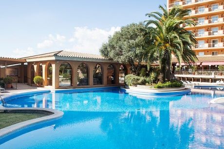 Luna Club Hotel Yoga & Spa - Volledig terugbetaalbaar, Malgrat de Mar, Barcelona, Spanje - save 38%.  We werken samen met de hotels om ervoor te zorgen dat ze voldoen aan de regelgeving op het gebied van de volksgezondheid met betrekking tot COVID-19