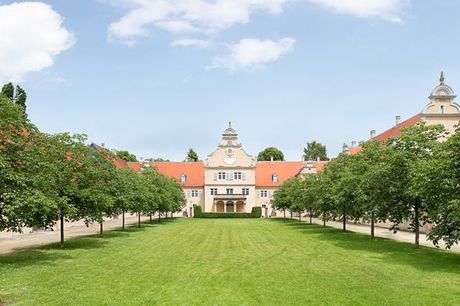 Renaissance-Schloss in traumhafter Natur - Kostenfrei stornierbar, Hotel Jagdschloss Kranichstein, Darmstadt, Hessen, Deutschland - save 50%