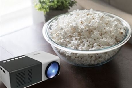 Projetor Portátil Cinema Mini HD LED de 900 Lumens com Comando por 67€. Cinema em Casa! VER VIDEO. PORTES INCLUÍDOS.
