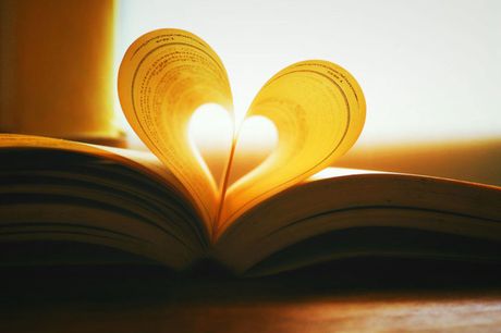 £14 for an accredited romance fiction writing course from Write Academy