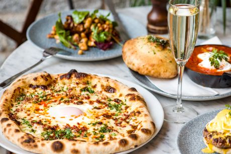 £28 for bottomless brunch at The Green Room