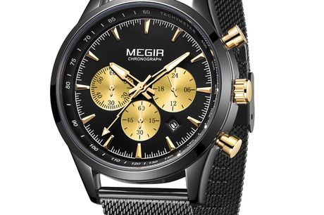 Megir Chronograph Mesh Black Gold. Dette ur er perfekt til manden, der vil have god kvalitet til en rigtig god pris. Denne model har en urskive med en diameter på 42 mm. Derudover har uret en lænke, der er udført i rustfrit stål
 