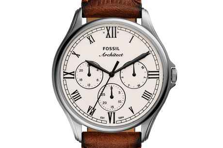 Fossil ARC - 02 FS5800. Med dette ur fra Fossil får du et klassisk og elegant herreur med brun læderrem og urkasse i rustfritstål. Uret er vandtæt til 5 ATM, som svarer til et tryk på 50 meter. Glasset på dette ur er brudsikkert mineralglas, som er hårder