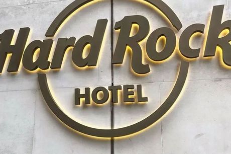£19.50 instead of £29.95 for a big bite, small bite and 'bottomless' beer at Hard Rock Hotel, Oxford Street - save 35% 