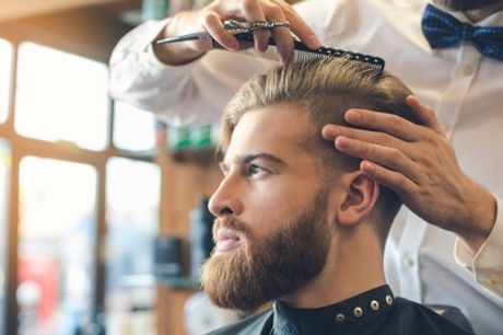 Haarschnitt & Bartrasur, opt. Augenbrauen, im Navid Mirmasoomi Friseursalon & Barber Shop (bis zu 34% sparen)