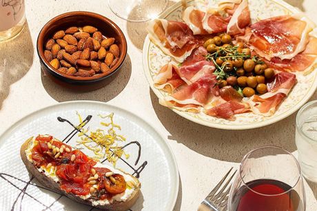 Spar 20% i aften: Matto Trattoria tager dig på en kulinarisk rejse igennem det bedste fra Italien, i deres hyggelig restaurant på Amager. Book hér og få rabat på hele regningen!