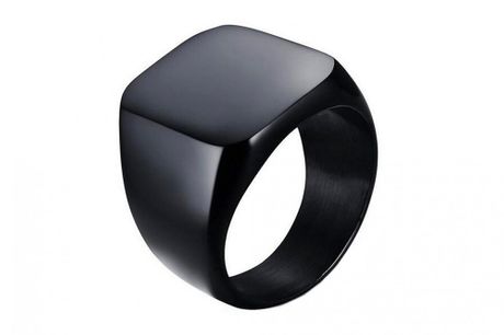 Blank sort ring til mænd. Denne flotte ring til mænd er perfekt, hvis du vil tage dit accessory niveau til et højere niveau. Ringen går perfekt med det sorte ur
Find din ringstørrelse på her.
Produktspecifikationer:

316L rustfristål med poleret fini