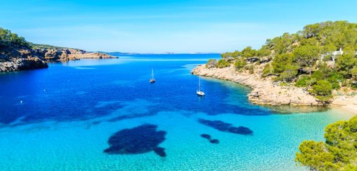 Spagna Ibiza - Balansat Resort 4* a partire da € 147,00. Fuga soleggiata sulla spiaggia in Junior Suite