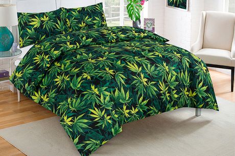 £11.99 instead of £55 for a single cannabis leaf full duvet cover bedding set, £13.99 for a double, £15.99 for a king, or £17.99 for a super king cannabis leaf full duvet cover bedding set from Imperial Beddings - save up to 78%