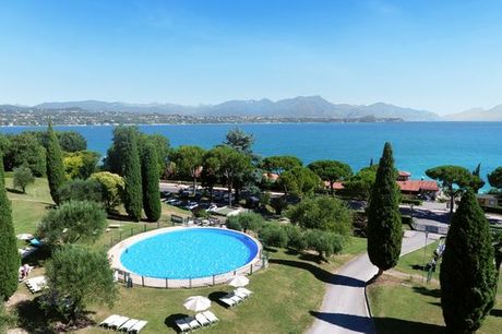 Italia Lago di Garda - Tour in libertà: Tra paesaggi incantevoli e la costa a partire da € 243,00. Relax sul lago di Garda e sul mare 