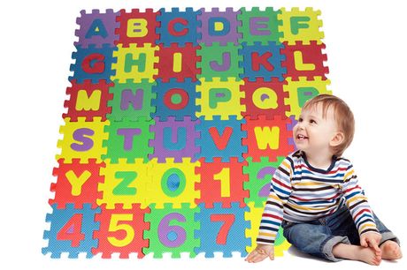 £9.99 instead of £29.99 for a baby soft play crawling mat from Justgiftdirect - save 67%