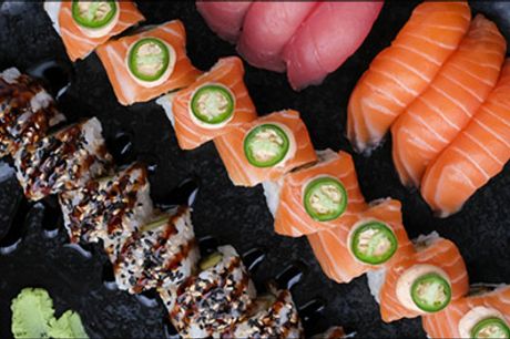  Sushi - en smag af heaven - Med denne deal får du 44 stk. lækker og velsmagende sushi. Takeaway. Værdi kr. 632,- 