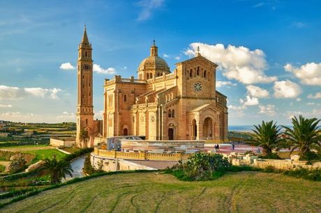 Malta Malta - Tour di 7 notti sulle orme di Corto Maltese a partire da € 513,00. Scoperta della piccola isola del Mediterraneo in mezza pensione