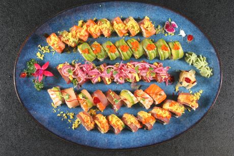 Spar 10% i aften: Sachi Sushi Borgergade har en klar mission om at give alle deres gæster en oplevelse de sent vil glemme. Bliv forkælet med mad, som både er en fryd for mund og øjne. Book hér og få rabat på hele regningen!