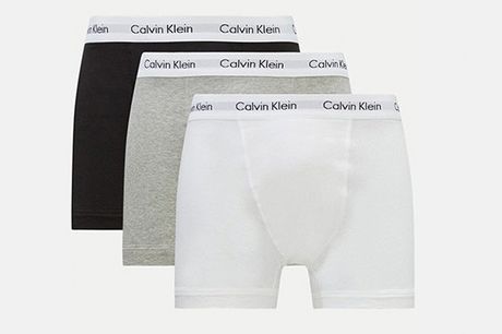 Calvin Klein boksershorts.  3 eller 6 pak Gå ikke på kompromis med stilen eller komforten med 3 eller 6 par Calvin Klein boxershorts i blødt bomuld. Vælg mellem sort eller mix. Disse boxershorts er dejlige og behagelige at have på.