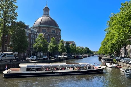 Rondvaart door Amsterdam (75 min.) <div>
<h2>Wat krijg je?</h2>
<ul>
 <li>Rondvaart door Amsterdam van Amsterdam Boat Cruises</li>
 <li>Keuze uit een volwassenticket (14+) of kinderticket (3 t/m 13 jaar) </li>
</ul>
<div>
<p>Kinderen t/m 2 jaar mogen grat