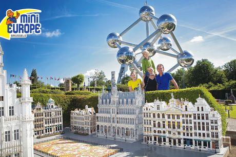  Entree voor Mini-Europe aan de voet van het Atomium 