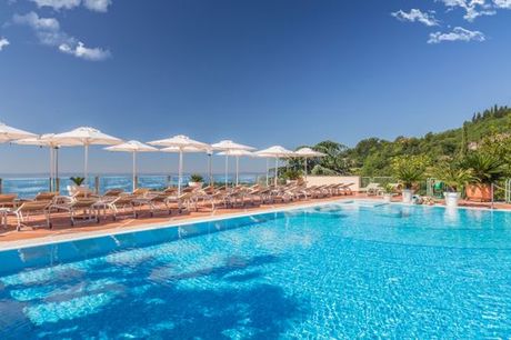 Italia Lago di Garda - Madrigale Panoramic, Lifestyle &amp; Soulful Hotel 4* - Adults Only a par.... Soggiorno di benessere e relax con vista mozzafiato 