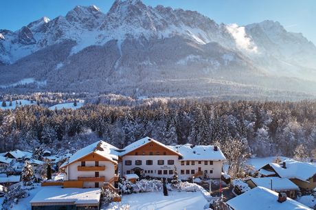 £275 -- Bavaria: 2-nt ski escape w/meals & Alp views, 56% off