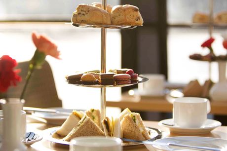 £69 & up -- Thames cruise with lunch or afternoon tea for 2
