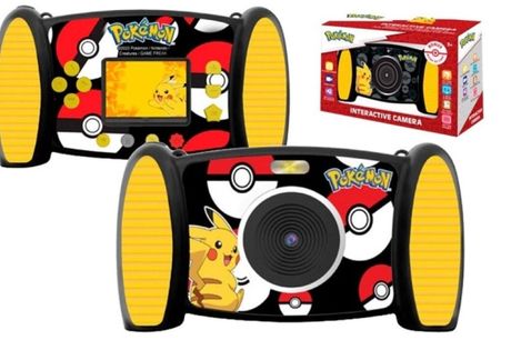 Interactieve kindercamera Pokémon Pikachu <h2>Wat krijg je?</h2>
<ul>
 <li>Interactieve kindercamera</li>
 <li><strong>Thema:</strong> Pokémon Pikachu</li>
 <li><strong>Inclusief:</strong><br />
 - micro SD-kaart<br />
 - USB-oplaadkabel</li>
</ul>
<h2>Sp