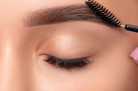 Luxe browlift bij NaliyahBrows in Amsterdam-West 