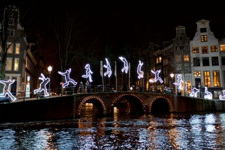 Rondvaart Amsterdam Light Festival op de Stan Huygens incl. drankje (90 min.) 