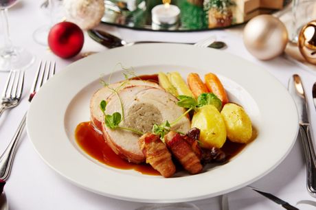 £59 -- Festive champagne meal for 2 at luxury London hotel