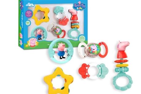 Peppa Pig babyspeelset met rammelaars en bijtringen <h2>Wat krijg je?</h2>
<ul>
 <li>Peppa Pig speelset met rammelaars en bijtringen</li>
</ul>
<h2>Specificaties </h2>
<ul>
 <li>Geschikt voor baby's vanaf 0 maanden</li>
 <li>Zo leert je kindje spelenderwi