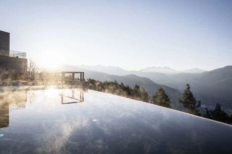 Italia Trentino Alto Adige - Hotel Belvedere 4* a partire da € 369,00. Soggiorno in Suite con ingresso alla Spa e una magica vista sulle Dolomiti