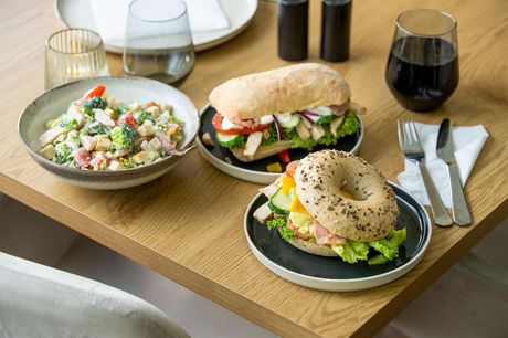 NYT: Sandwich og sodavand. ÅBNINGSDEAL: Hos Madlykken er 4 køkkener gået sammen og har skabt Odenses nye mødested for kulinariske madoplevelser.